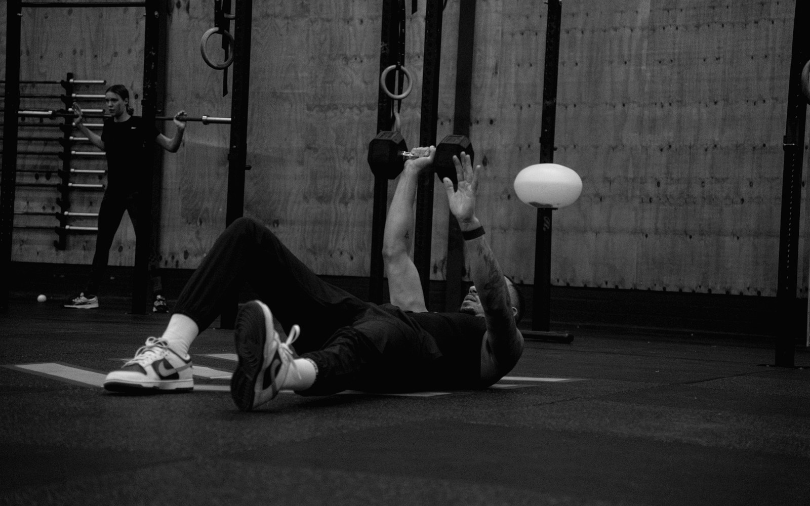 Krachttraining na je 40e: sterker worden zonder jezelf te slopen